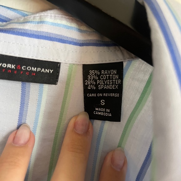 Women’s button down - Picture 4 of 5